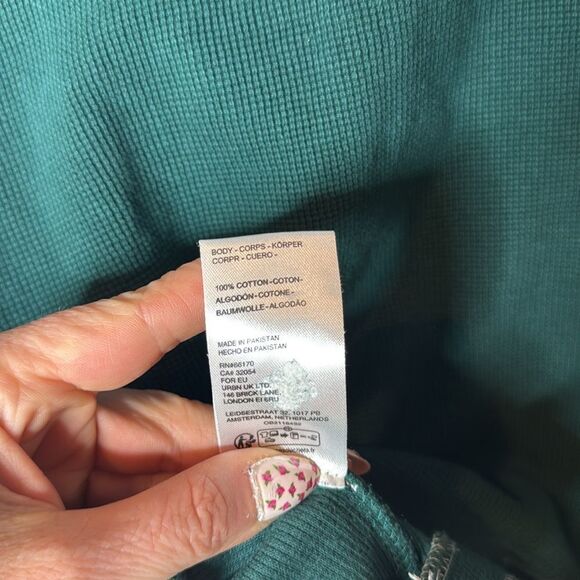 BDG Men’s Forest Green Ribbed Henley. Size Small. - Picture 6 of 7